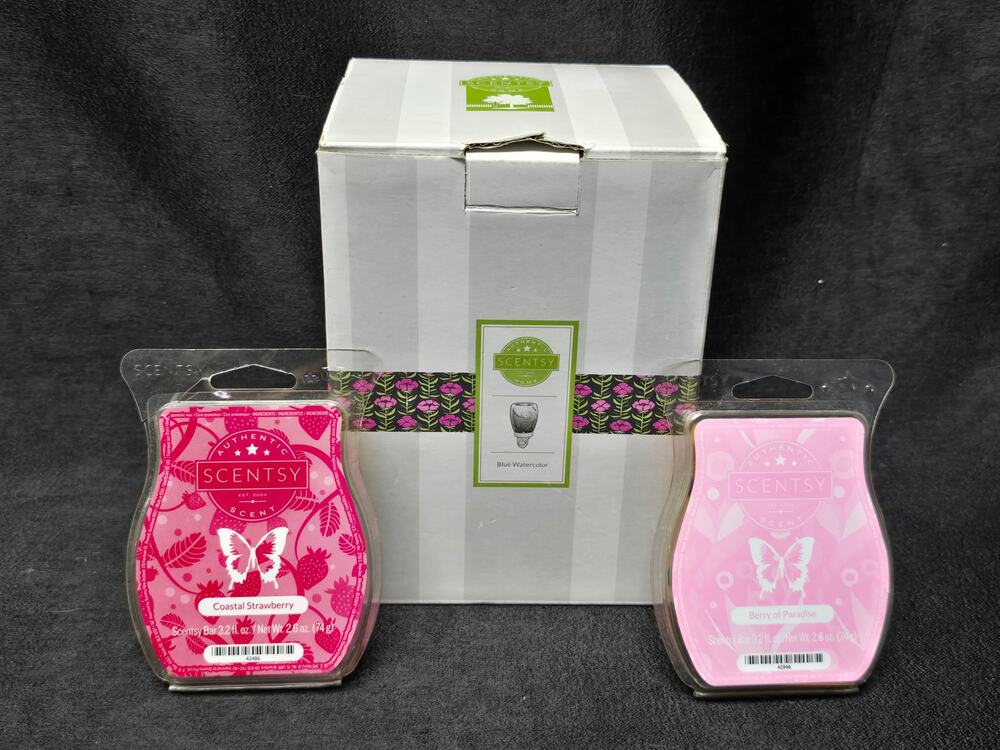 Authentic Scentsy Blue Watercolor Electric Wax Warmer w Berry & Strawberry Melts